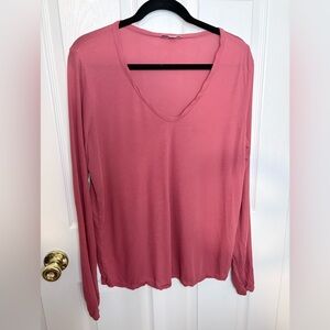 Women's James Perse Long Sleeve Cotton V-Neck Tee – Coral – Size 4 (Fits XL)